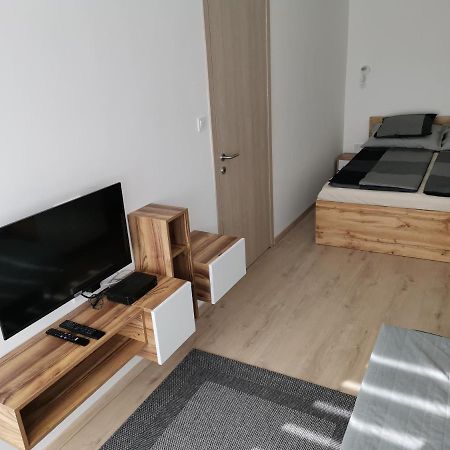 Sweet Life Apartman Еґер Екстер'єр фото