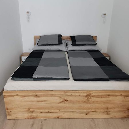 Sweet Life Apartman Еґер Екстер'єр фото